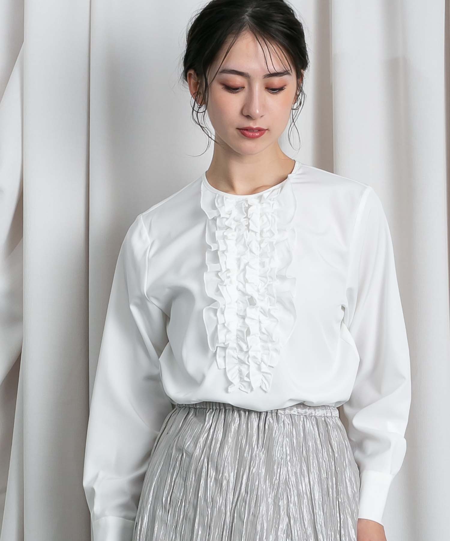 完売品　24SS イエナ シアープリーツブラウス　立体フリル　ジャカード　黒　F 完売品 24SS イエナ シアープリーツブラウス 立体フリル ジャカード 黒 F