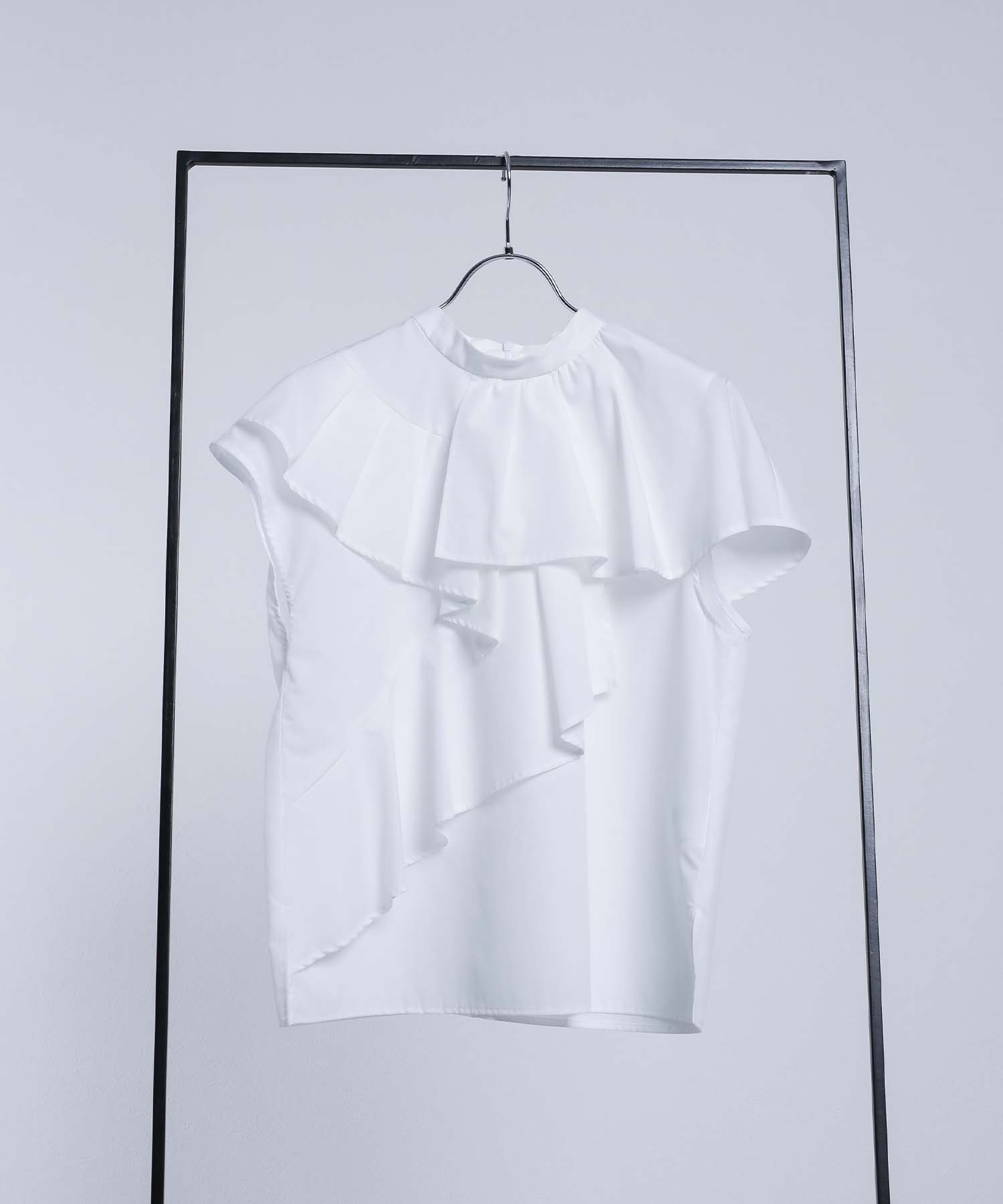 アシメケープフリルブラウス シャツ・ブラウス RAW FUDGE