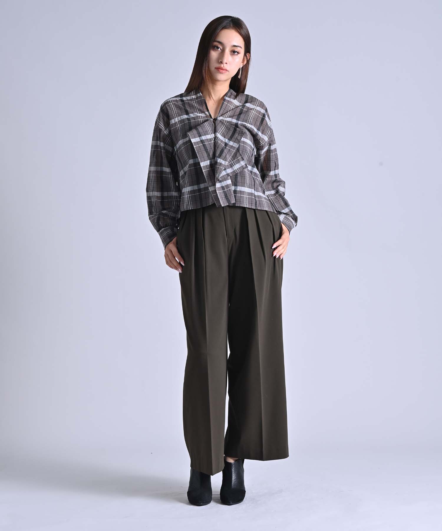 RAW FUDGE 日本製 Vネック異素材切替ロング丈ブラウス 【M】モカ フロントフリルVネックブラウス シャツ・ブラウス RAW FUDGE