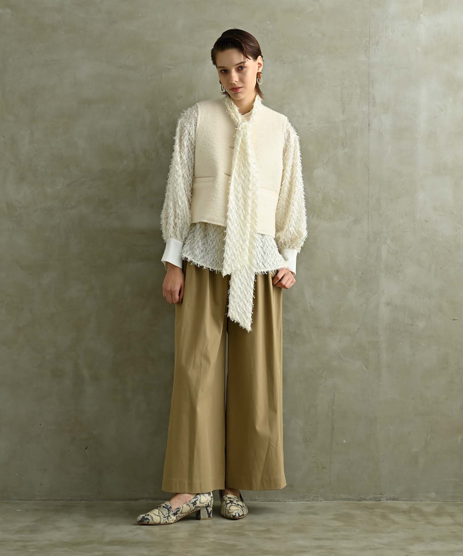 カットジャガードボウタイブラウス シャツ・ブラウス RAW FUDGE