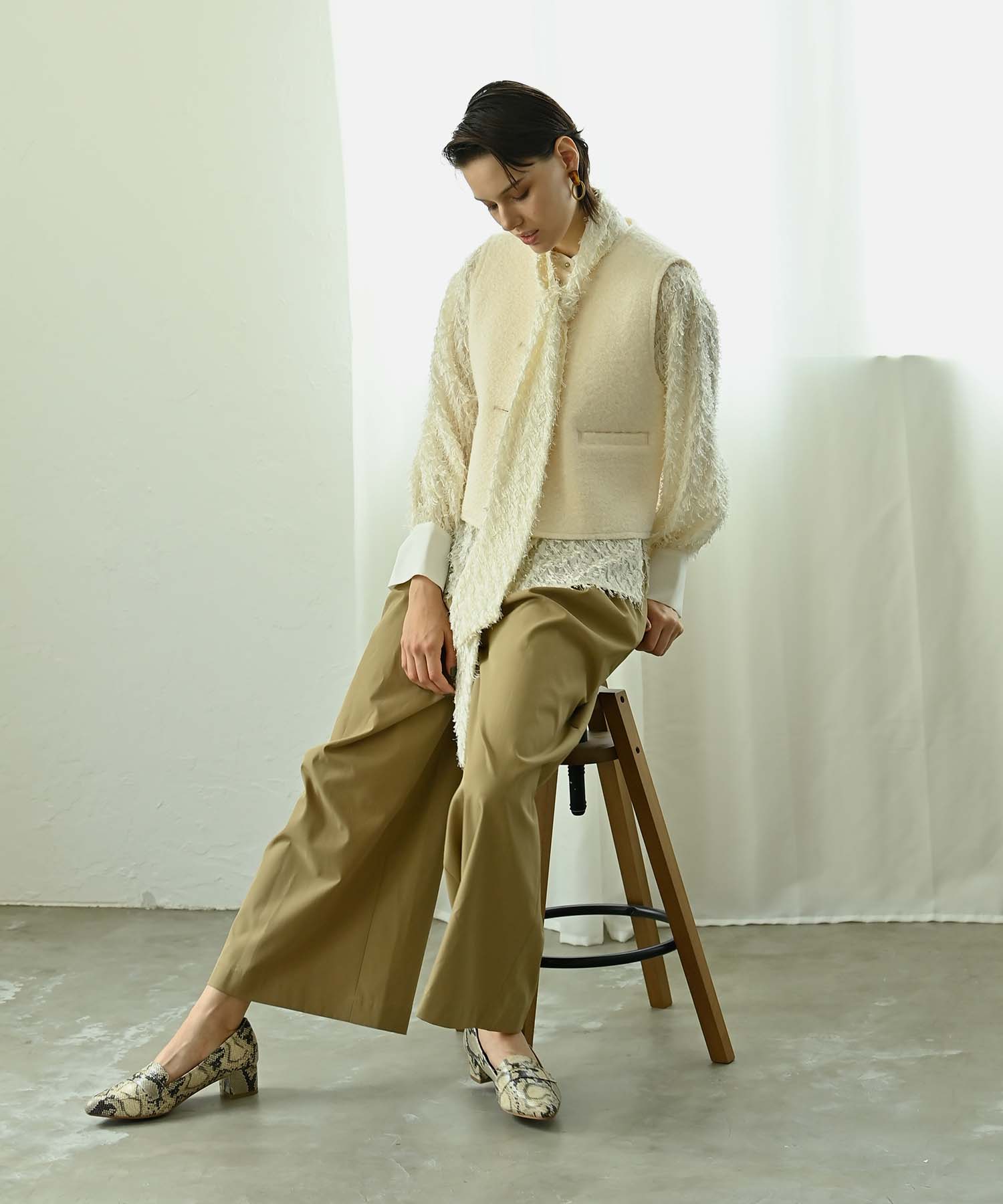 カットジャガードボウタイブラウス シャツ・ブラウス RAW FUDGE