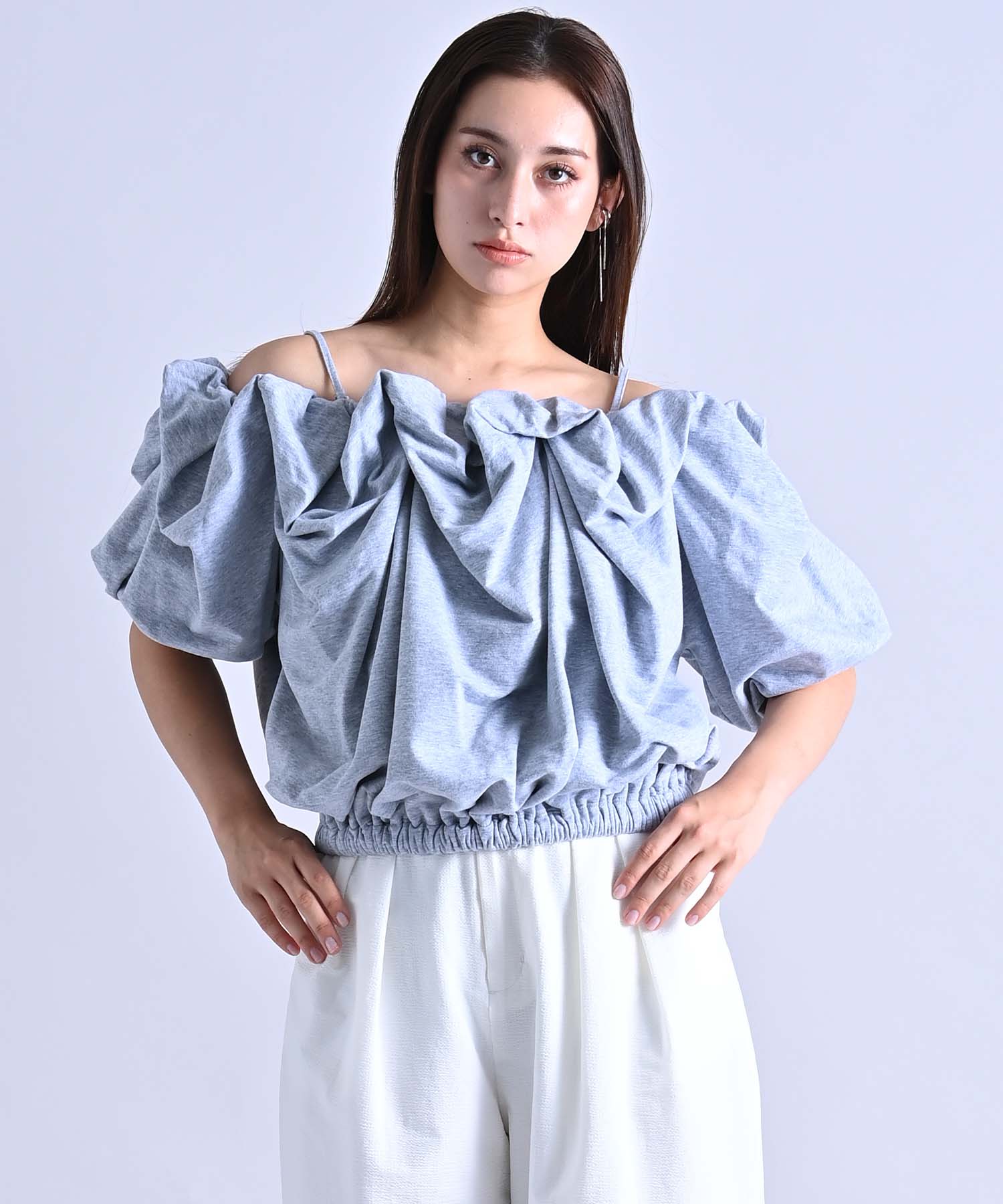 ショート丈2WAYオフショルトップス シャツ・ブラウス RAW FUDGE