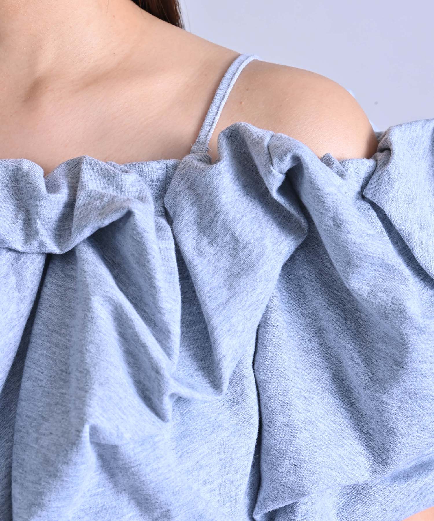 ショート丈2WAYオフショルトップス シャツ・ブラウス RAW FUDGE