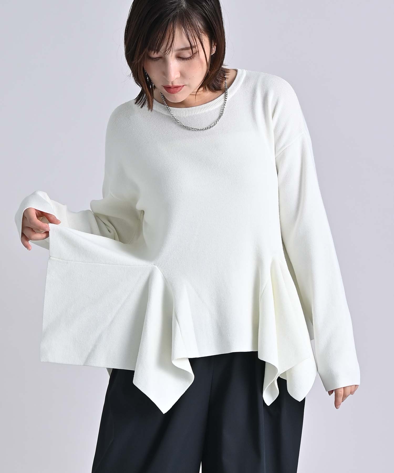 ペプラムデザインプルオーバー ニット RAW FUDGE