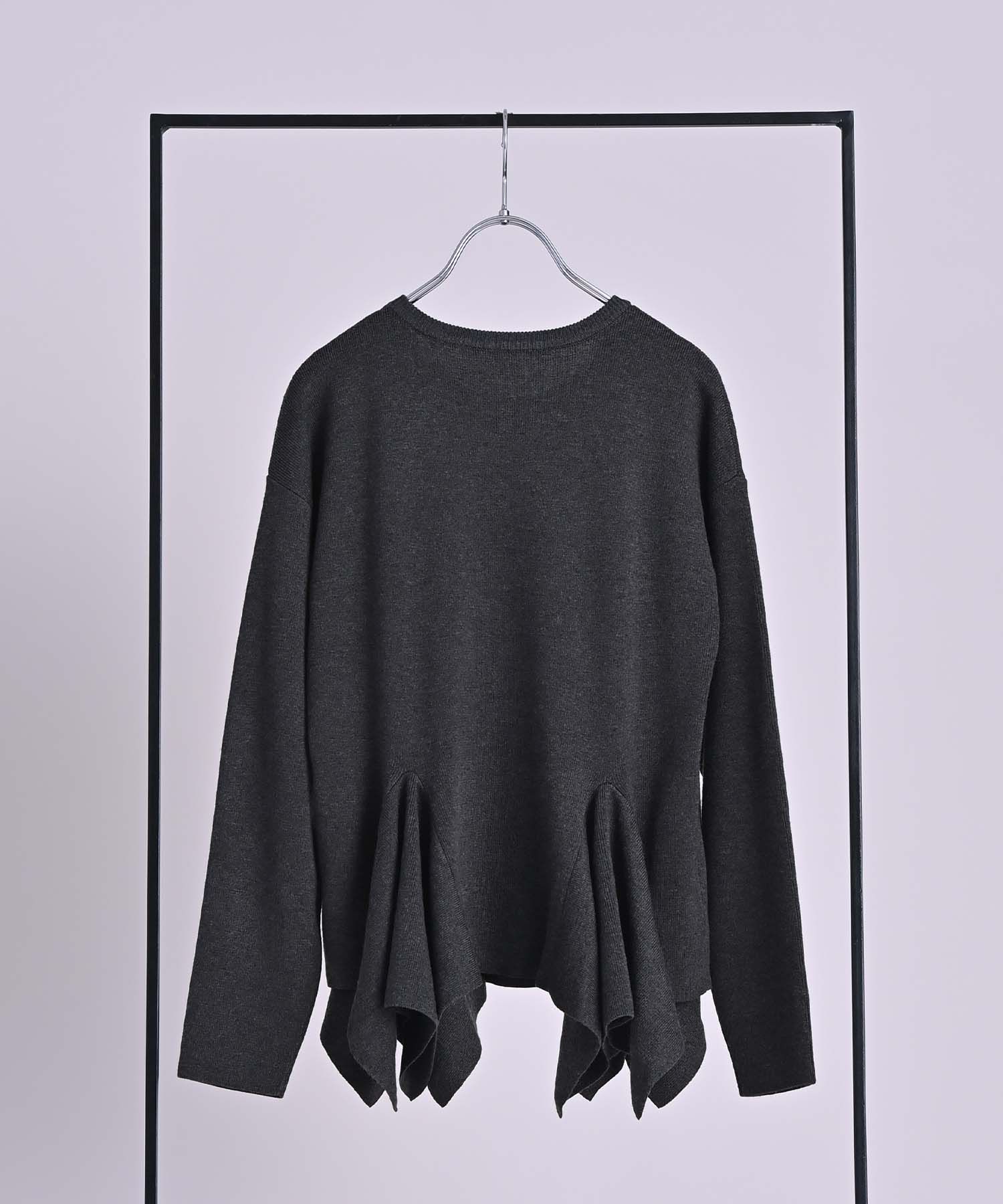 ペプラムデザインプルオーバー ニット RAW FUDGE